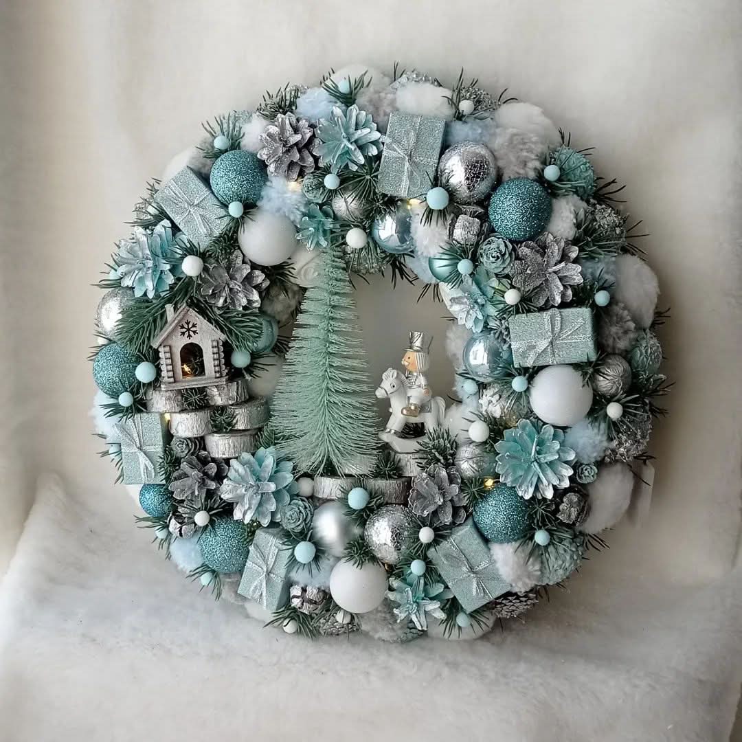 Guirlanda Natalina Azul-Gelo com Miniaturas TVN62