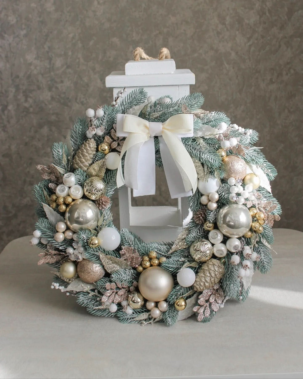 Guirlanda de Natal com Laço Bege TVN75