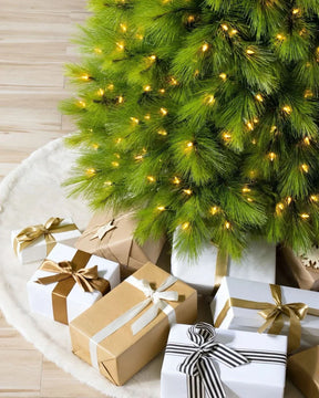 Árvore de Natal Monterey com Galhos Articulados, Suporte Metálico e Micro LEDs Embutidos TVN07